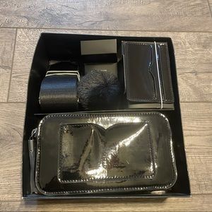 Black Make-Up Bag Camera Bag w Fur Pom Pom Removable Strap & ID / CCard Holder